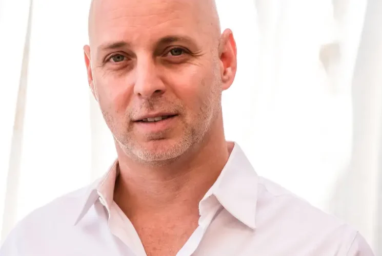 ראיון עם המחזאי אורן יעקובי