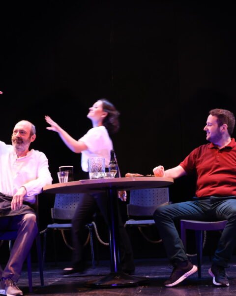 בייגלה חם בסימטה