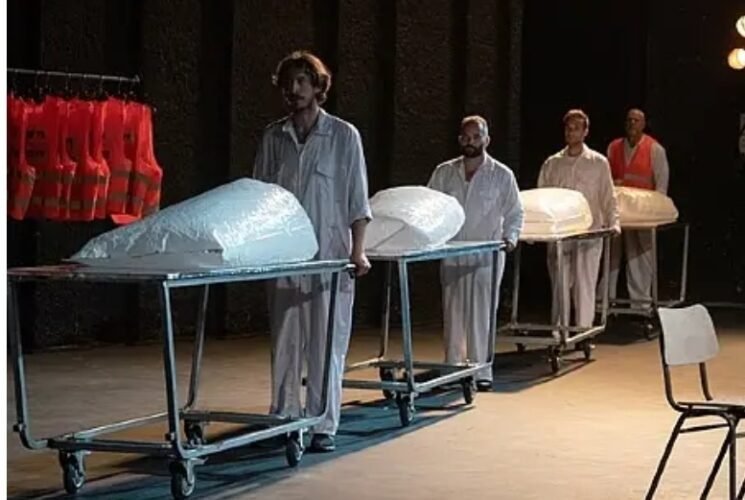 ה 7.10 בראי התיאטרון