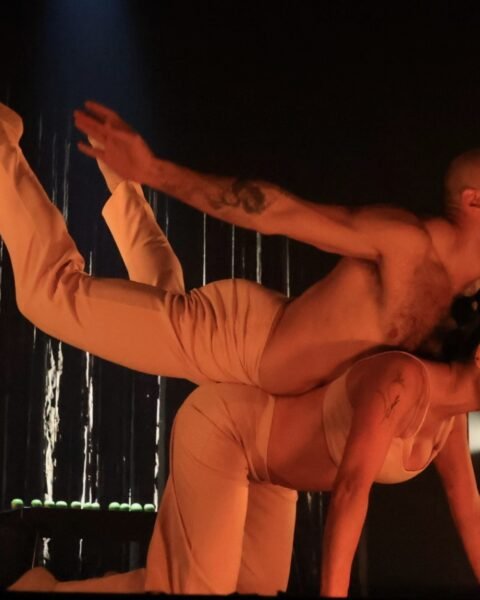 Gloria של יעל שילר בסוזן דלל. מחול