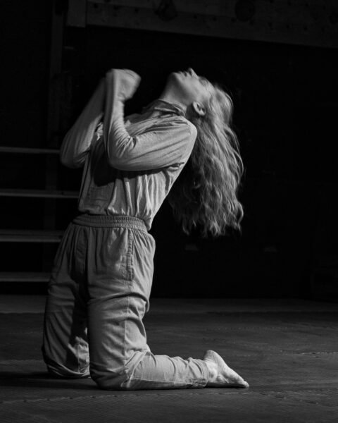 עדיף שאני לא אראה בעין אחת, קיצר, עבודת מחול של מיכל גרס שרמן