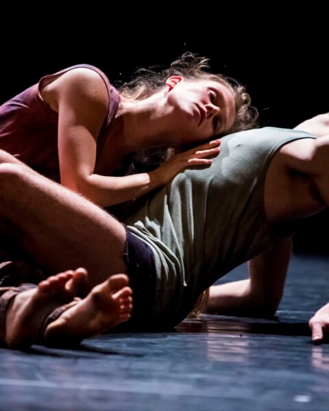 Gray של להקת המחול קמע בסוזן דלל