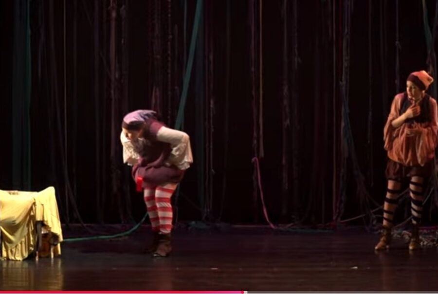 מחול – שלגיה ושבעת הגמדים, קומפס פלמנקו