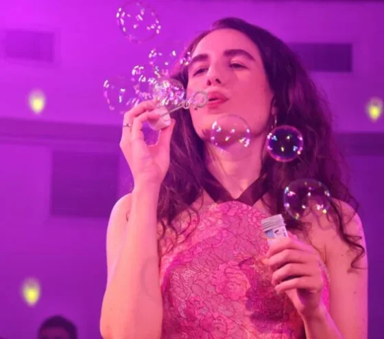 קווים לדמותו של הפרינג' בישראל