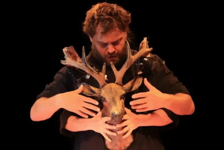  עצמאות הזכרון: שתי שפות, תיאטרון וקולנוע