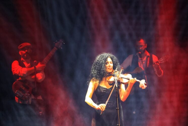 טניה וינוקור חוגגת 20 שנות יצירה בהיכל התרבות