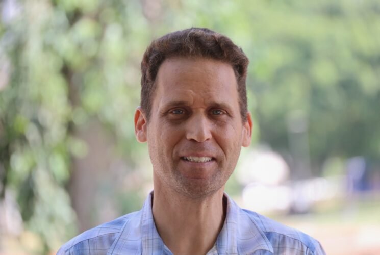 ראיון עם עדו סתר, מחזאי וסופר